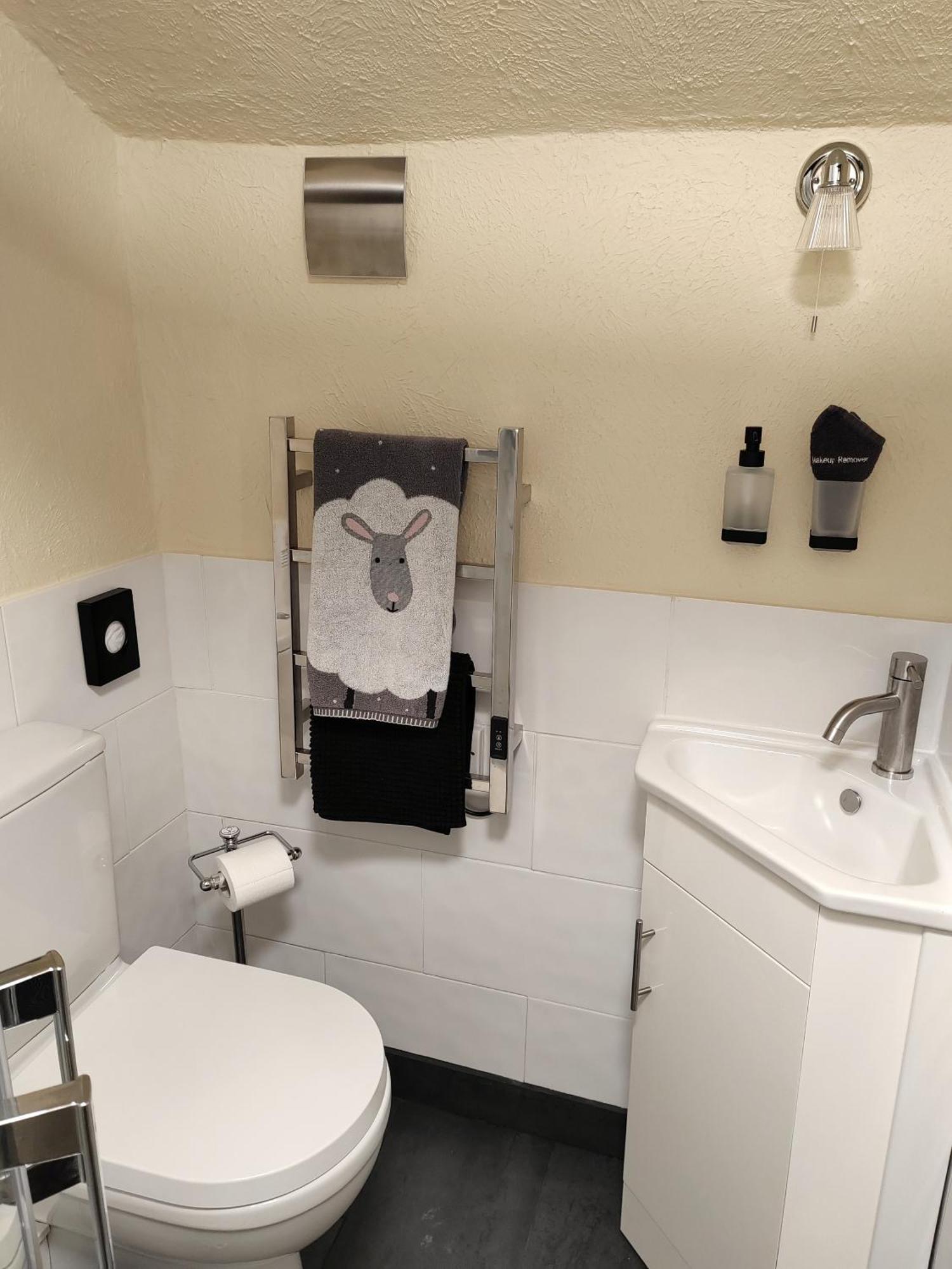 Puddle Duck Lodge - Adults Only Bowness-on-Windermere Rom bilde