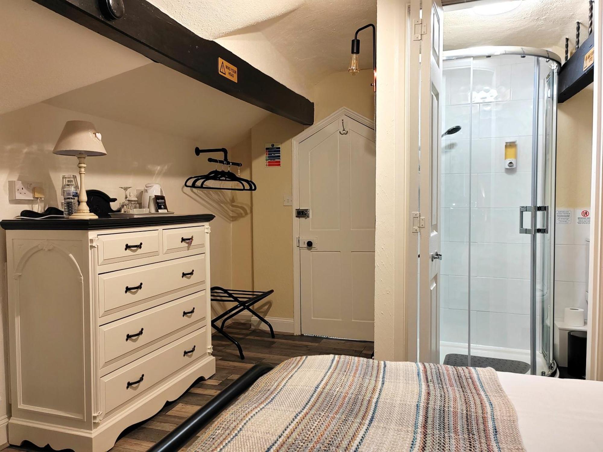 Puddle Duck Lodge - Adults Only Bowness-on-Windermere Rom bilde