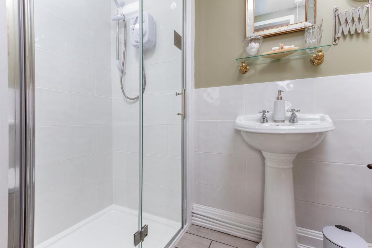 Puddle Duck Lodge - Adults Only Bowness-on-Windermere Eksteriør bilde